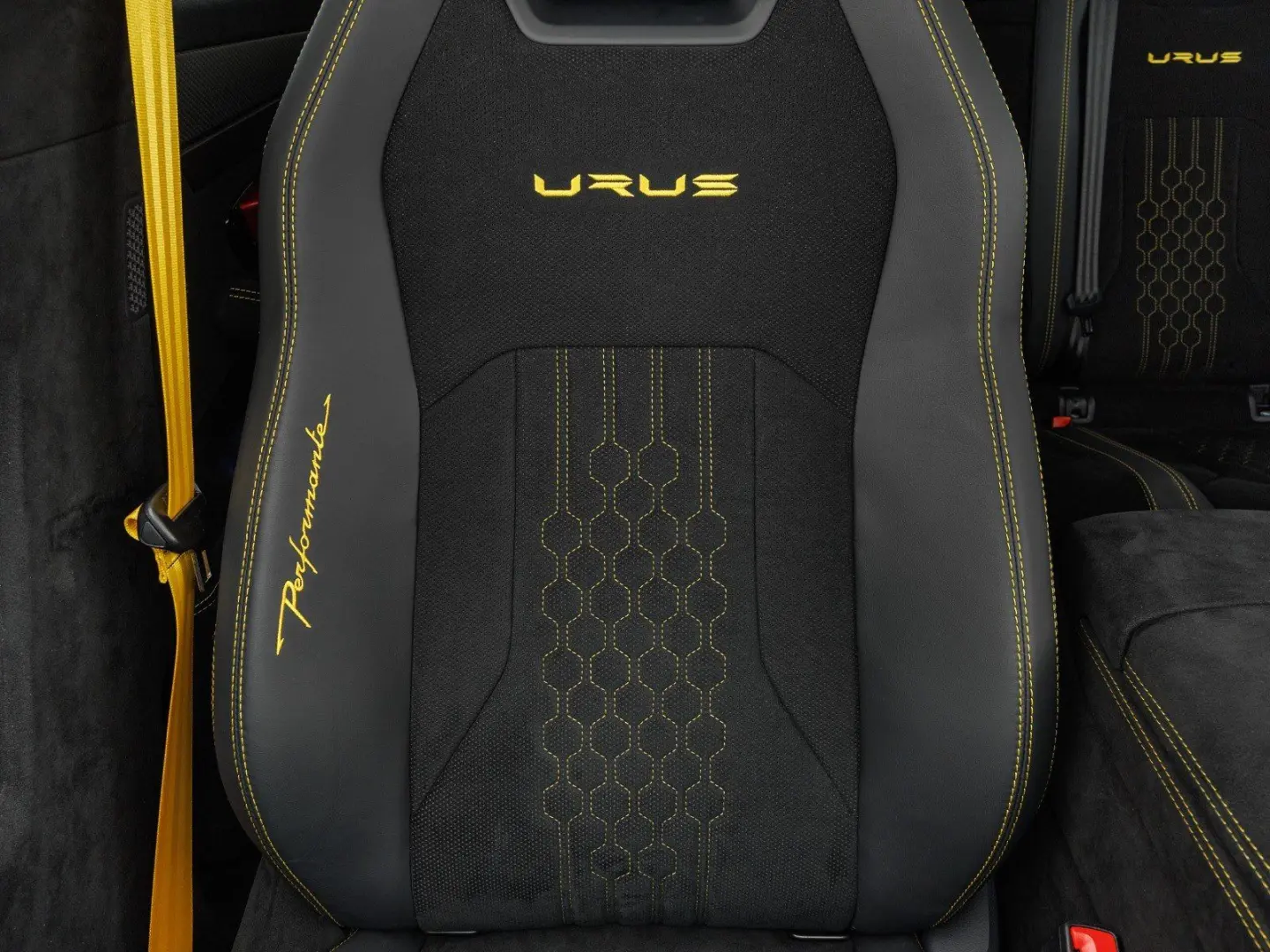 Urus Performante