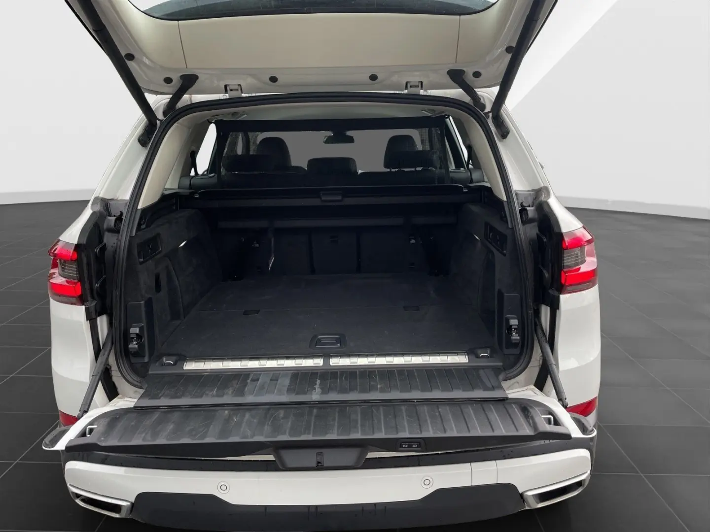 X5 xDrive45e ParkAss/ AHK/ Sportstz. Memory/ SHZ