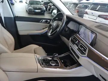X5 xDrive45e xLine AHK
