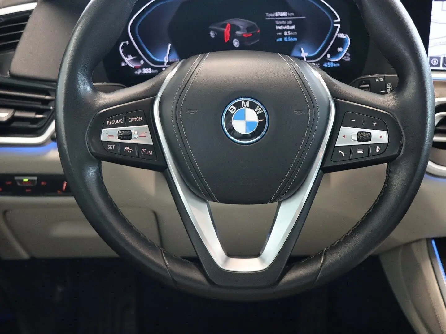 X5 xDrive45e xLine AHK