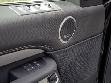 Land Rover Discovery Dynamic HSE P360 AWD