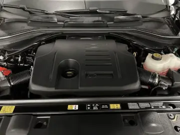 Land Rover Range Rover Sport P460e Hybrid Dynamic