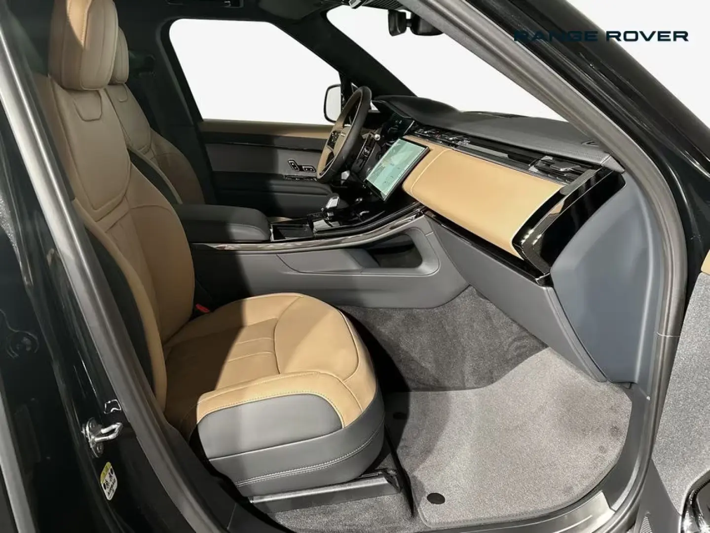 Land Rover Range Rover Sport P460e Hybrid Dynamic