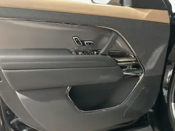 Land Rover Range Rover Sport P460e Hybrid Dynamic