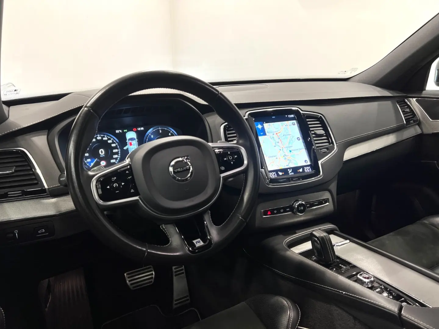 XC90 R Design AWD PANORAMA+KAMERA+LED+DAB