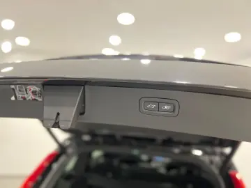 XC90 R Design AWD PANORAMA+KAMERA+LED+DAB