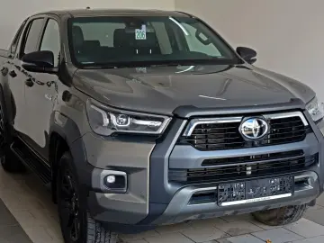 Hilux 2.8 D-4D Invincible Sport ACC AHK Rollo el