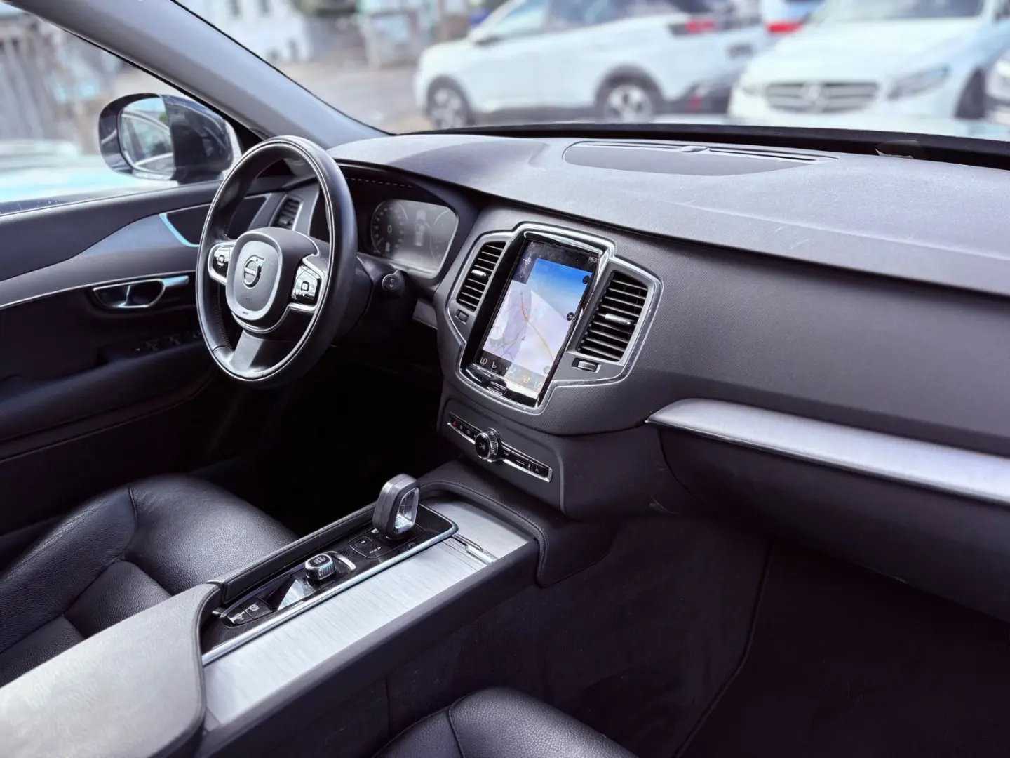 XC90 Momentum Pro AWD|1.Hand|Leder|R-Kamera|LED|