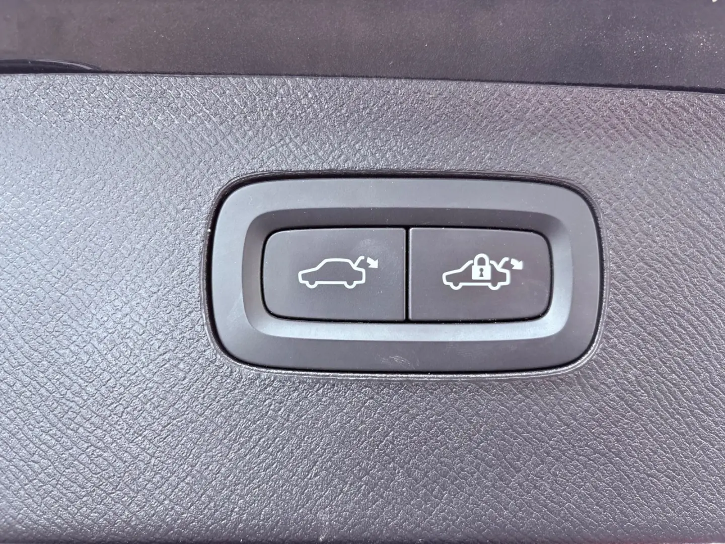 XC90 Momentum Pro AWD|1.Hand|Leder|R-Kamera|LED|