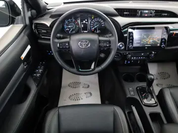 Toyota Hilux 2.8 D-4D Invincibil, DOKA, Piele
