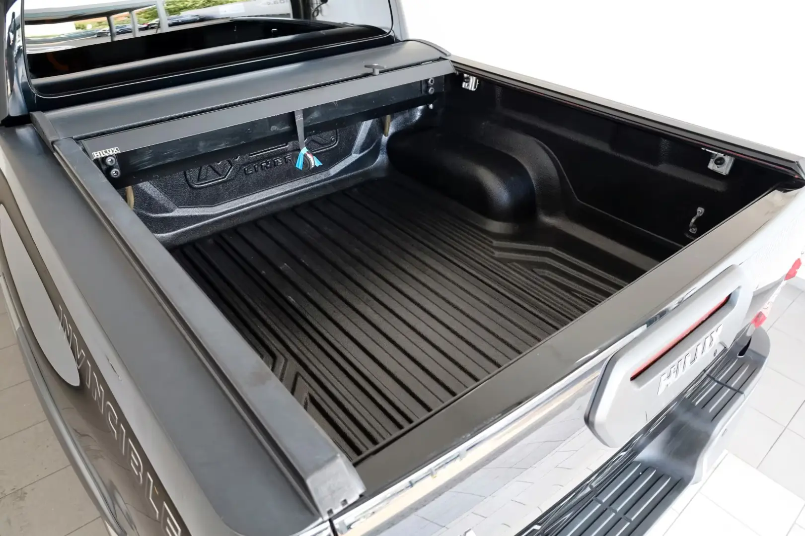 Toyota Hilux 2.8 D-4D Invincibil, DOKA, Piele