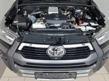 Toyota Hilux 2.8 D-4D Invincibil, DOKA, Piele