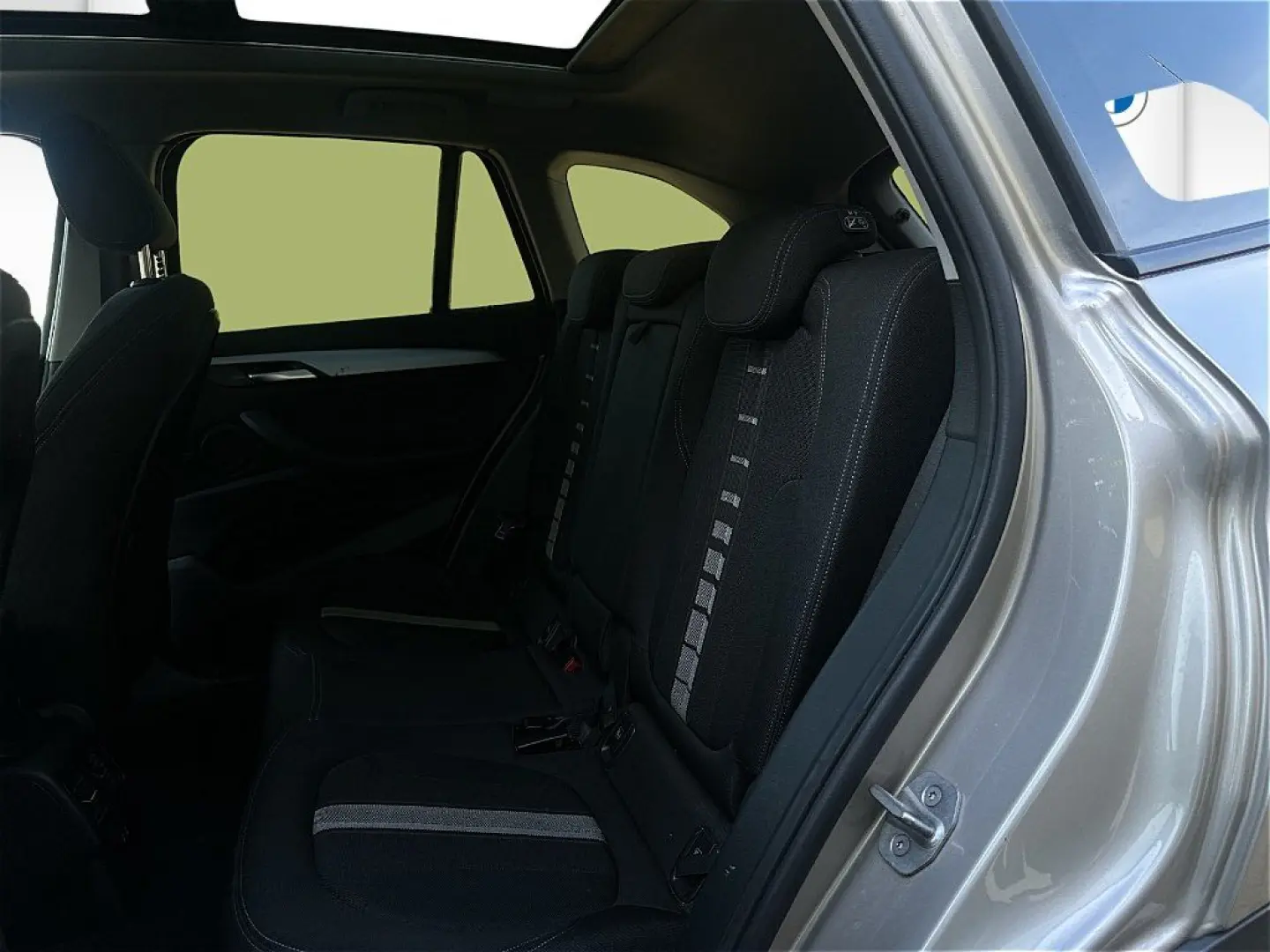 X1 xDrive18d Advantage DAB LED Pano.Dach RFK