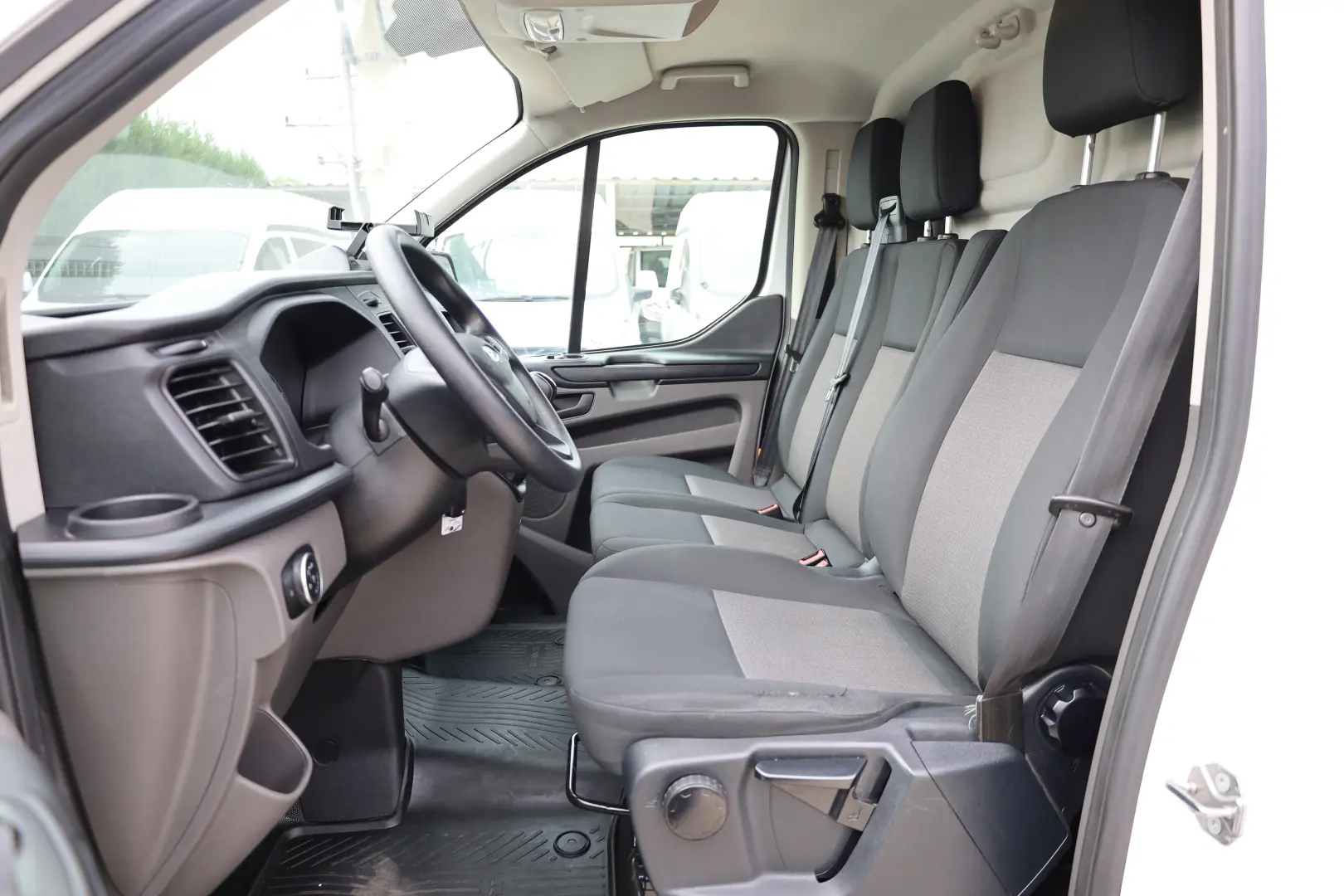 Ford Transit Custom L2H1 2.0 108CP