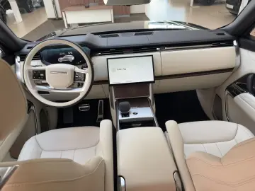 Land Rover Range Rover P460e LWB Autobiography Hybrid