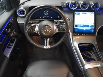 GLC 220 d 4Matic*LEDER*AHK*NAVI*LED*AMBIENTE*SHZ