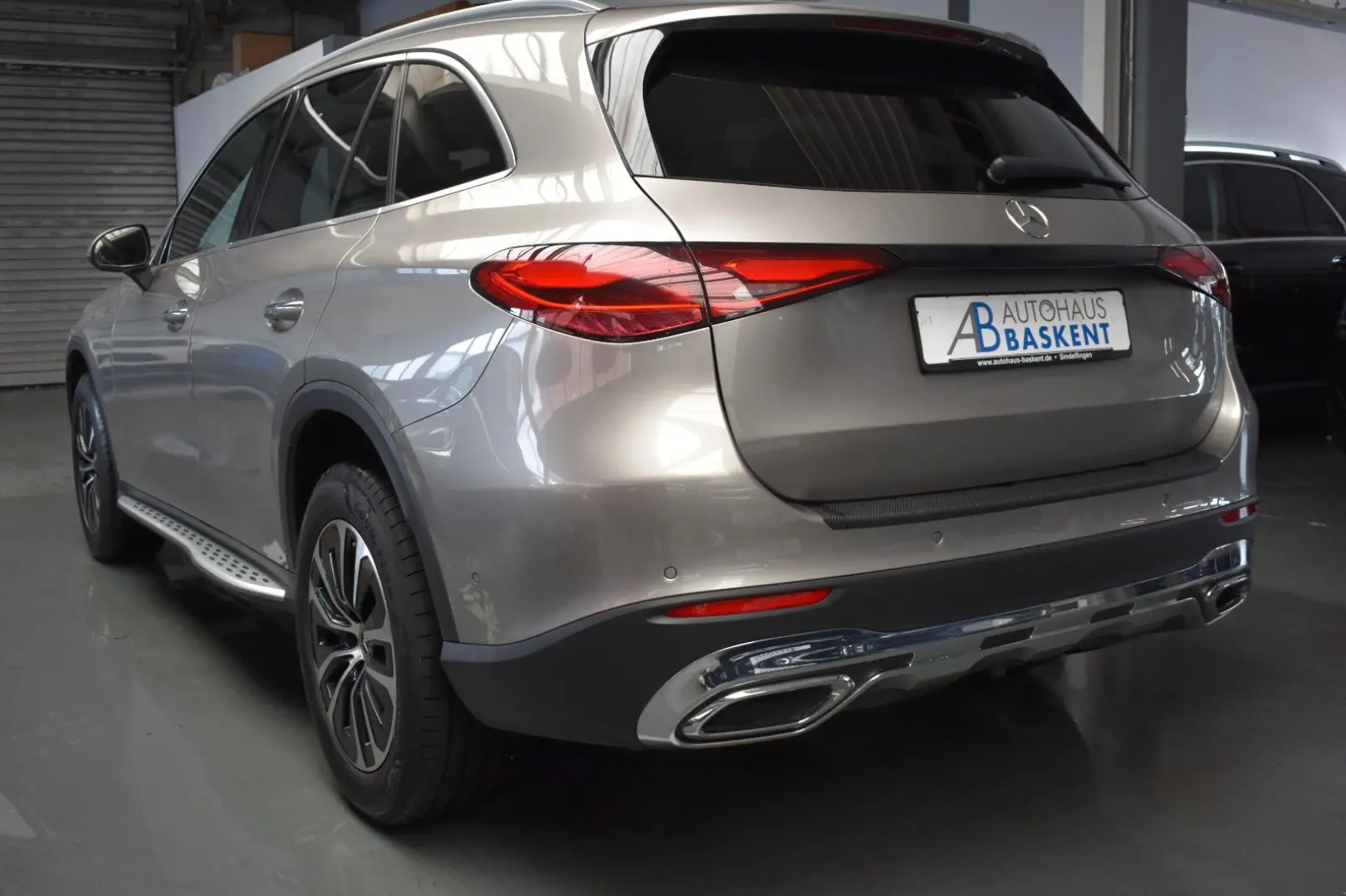 GLC 220 d 4Matic*LEDER*AHK*NAVI*LED*AMBIENTE*SHZ