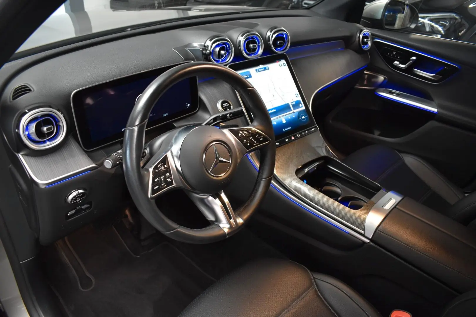 GLC 220 d 4Matic*LEDER*AHK*NAVI*LED*AMBIENTE*SHZ