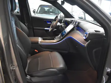 GLC 220 d 4Matic*LEDER*AHK*NAVI*LED*AMBIENTE*SHZ
