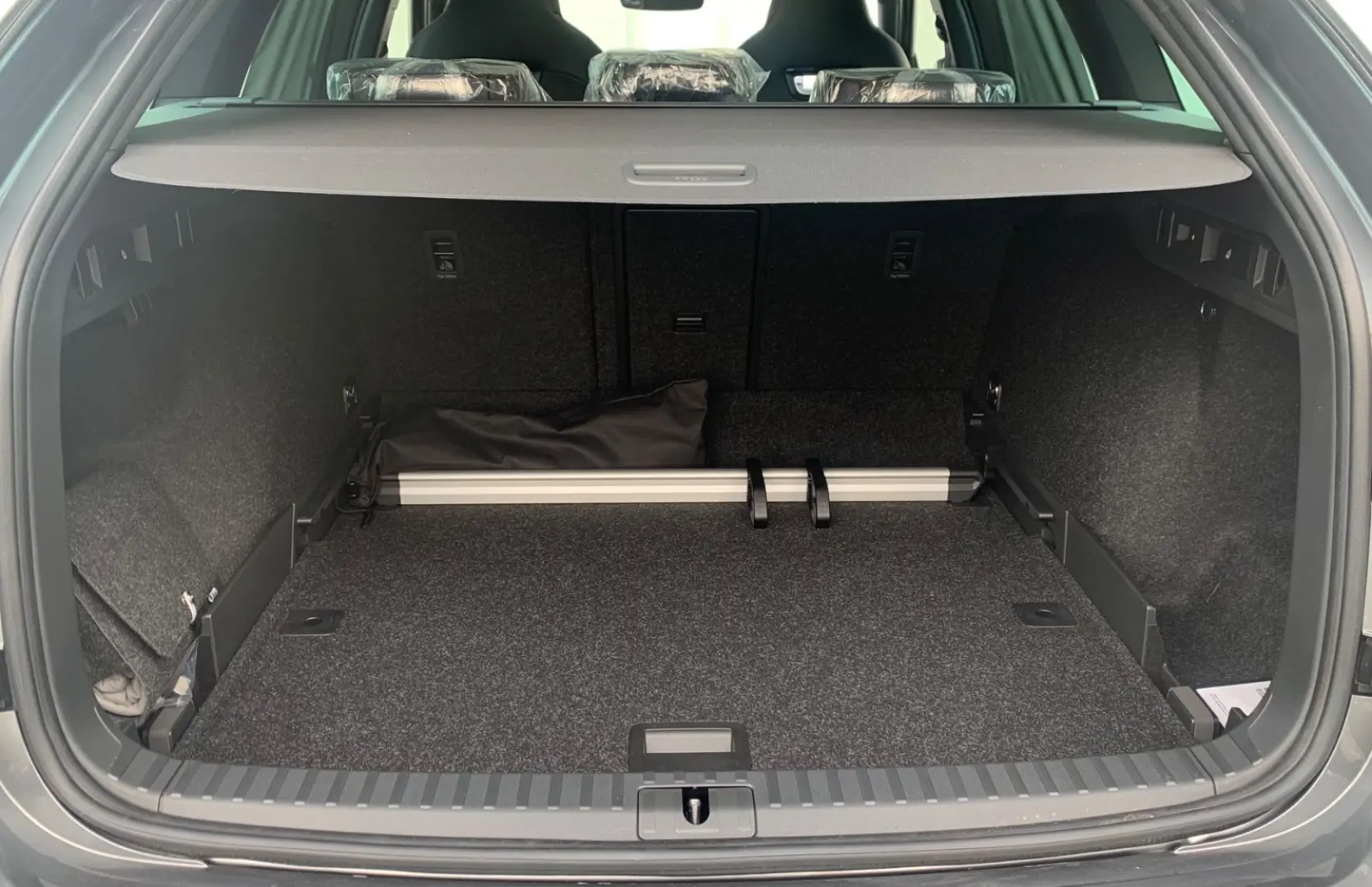 Skoda Octavia Combi RS Plus 4x4*