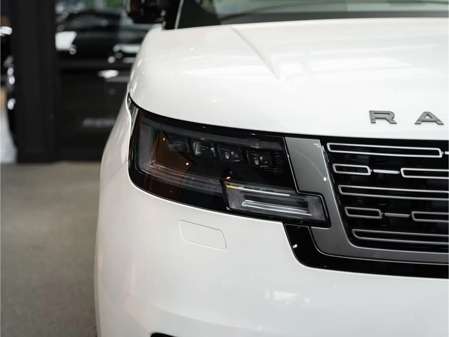 Land Rover Range Rover P460e PHEV Shadow-pack