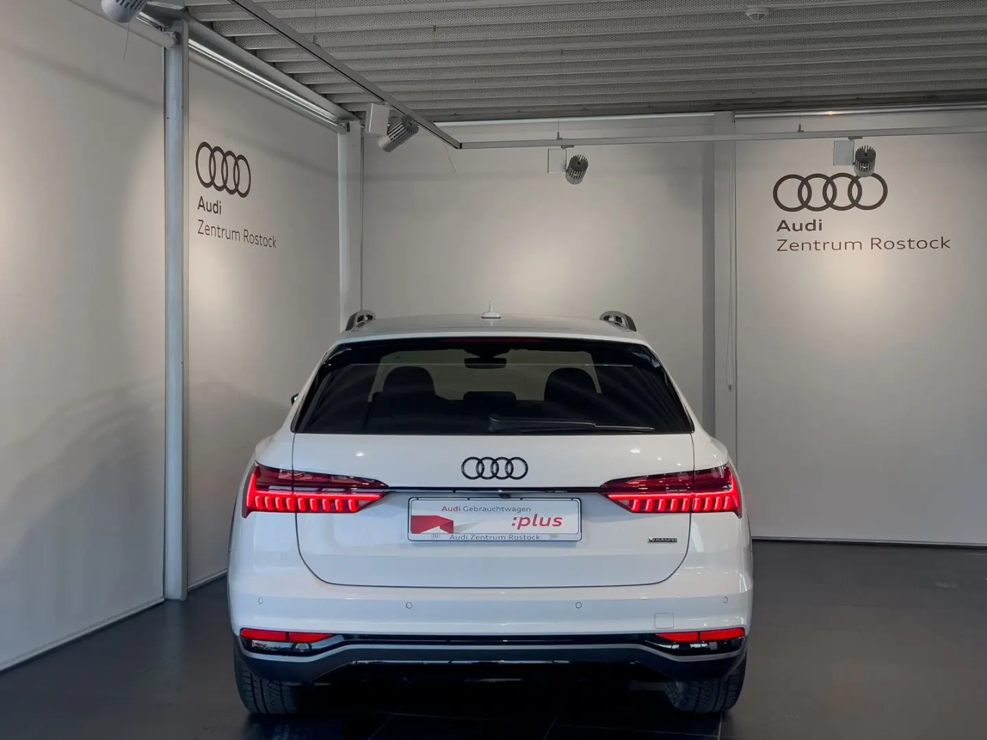 A6 allroad 40 TDI QUATTRO+NAVI+HD MATRIX+AHK+HEA