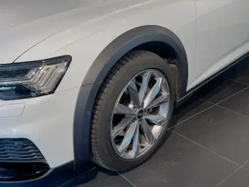 A6 allroad 40 TDI QUATTRO+NAVI+HD MATRIX+AHK+HEA