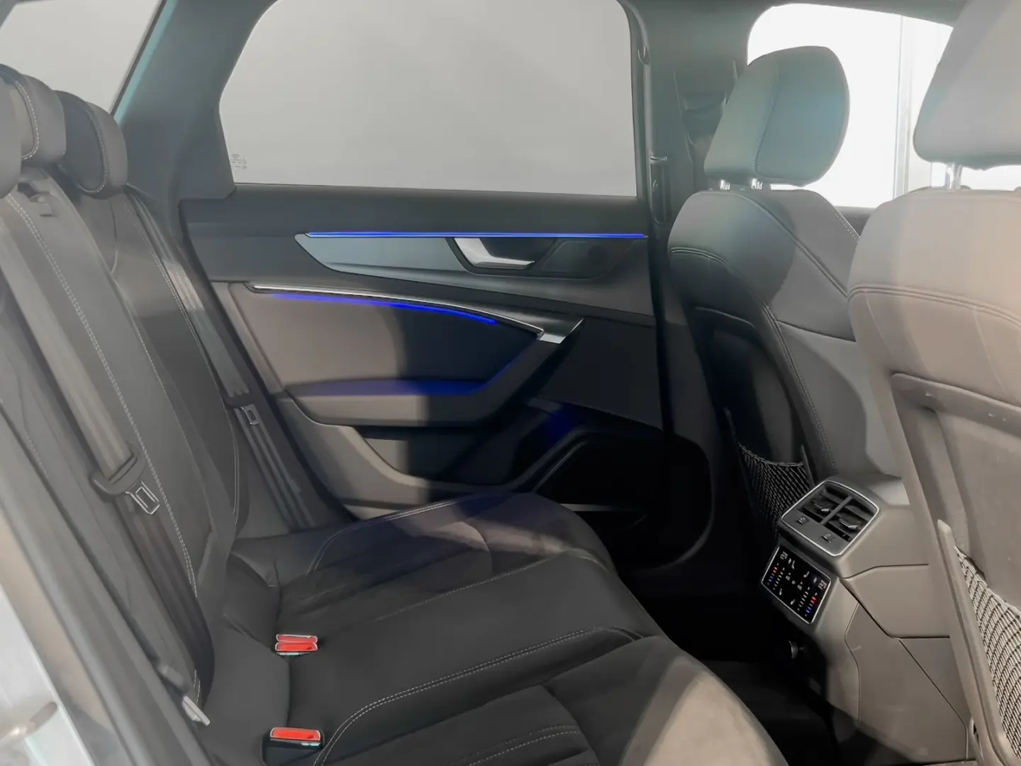 A6 allroad 40 TDI QUATTRO+NAVI+HD MATRIX+AHK+HEA