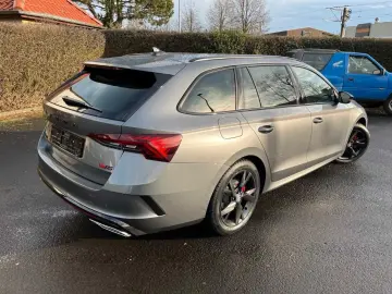 Skoda Octavia Combi RS 2.0 TDI DSG 4x4