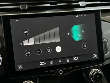 01 1.5 TD PHEV 192 kW/MEM/INFINITY/PANO/360/ACC