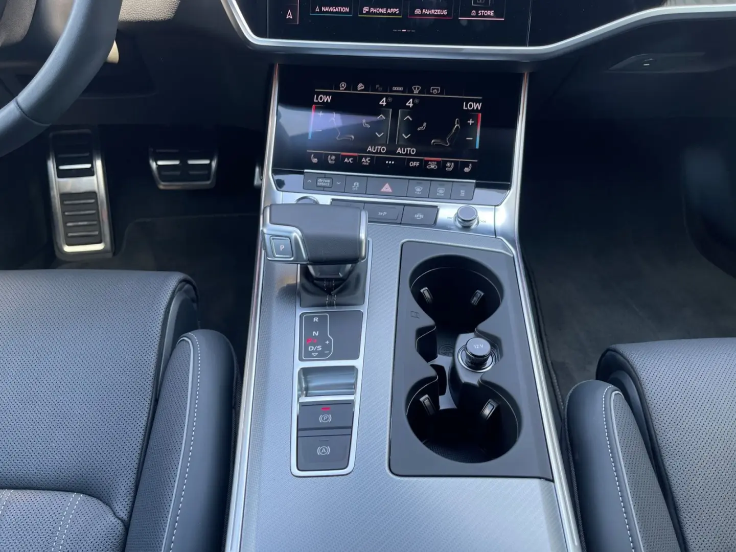 A6 Allroad 45 TDI quattro*NAVI-PLUS*HUD*LEDER*AH