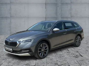 Skoda Octavia Combi Scout PANO CANTON 19