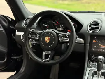 Cayman 718*Bose*Kamera*Deutsch*GarantiePorsche*