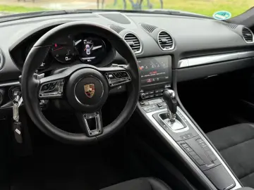 Cayman 718*Bose*Kamera*Deutsch*GarantiePorsche*