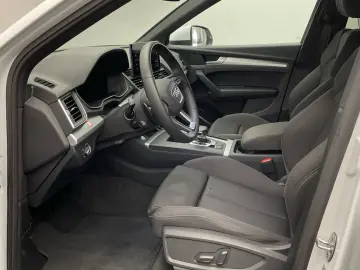 Q5 40 TDI quattro S line MMI Kamera Matrix AHK