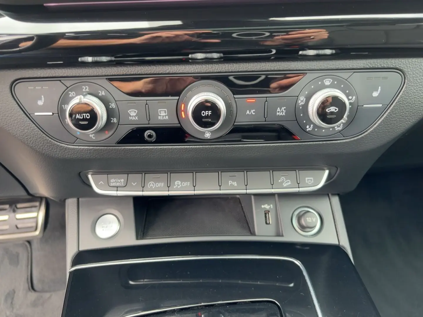 Q5 35 TDI S-Line LED Navi PDC GRA