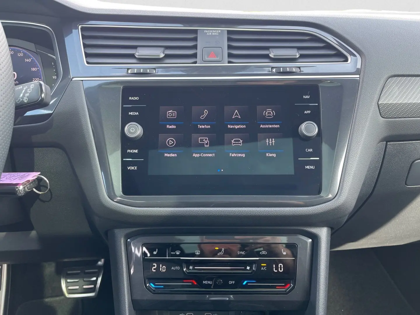 Tiguan Allspace R-Line 4Mo TSI DSG|20