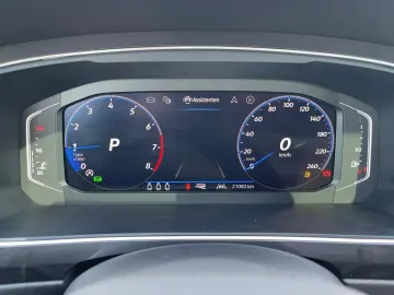Tiguan Allspace R-Line 4Mo TSI DSG|20