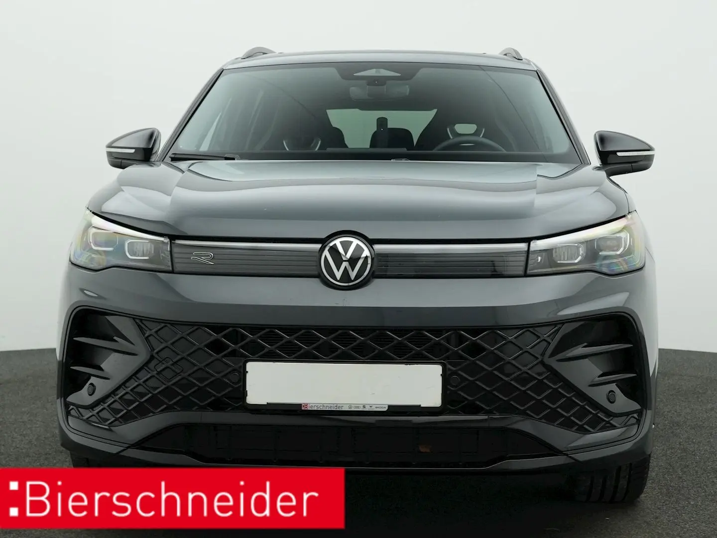 Tiguan 2.0 TDI DSG R-Line BLACK-STYLE AHK PANO A