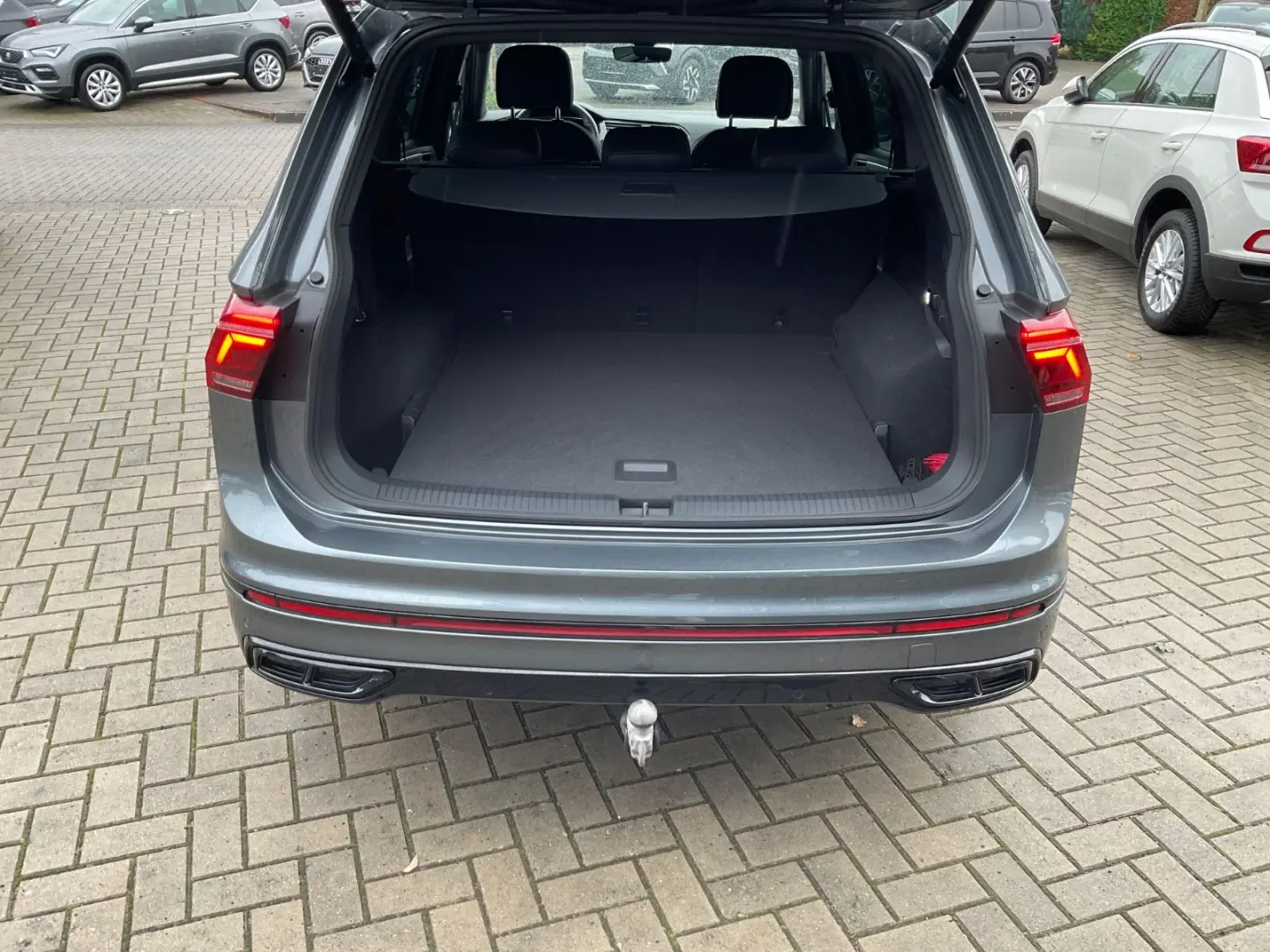 Tiguan Allspace 2.0 TDI DSG 4M R Line,360°Kamera