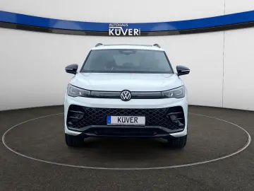 Tiguan R-Line 2,0 TDI DSG 4M+Navi+Pano+ACC+AHK