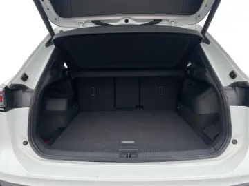 Tiguan R-Line 2,0 TDI DSG 4M+Navi+Pano+ACC+AHK