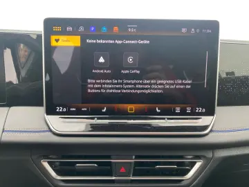 Tiguan R-Line 2,0 TDI DSG 4M+Navi+Pano+ACC+AHK