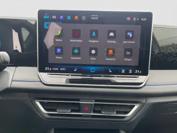 Tiguan R-Line 4Mo. TDI DSG|PANO|eHECK|BLACKSTYLE
