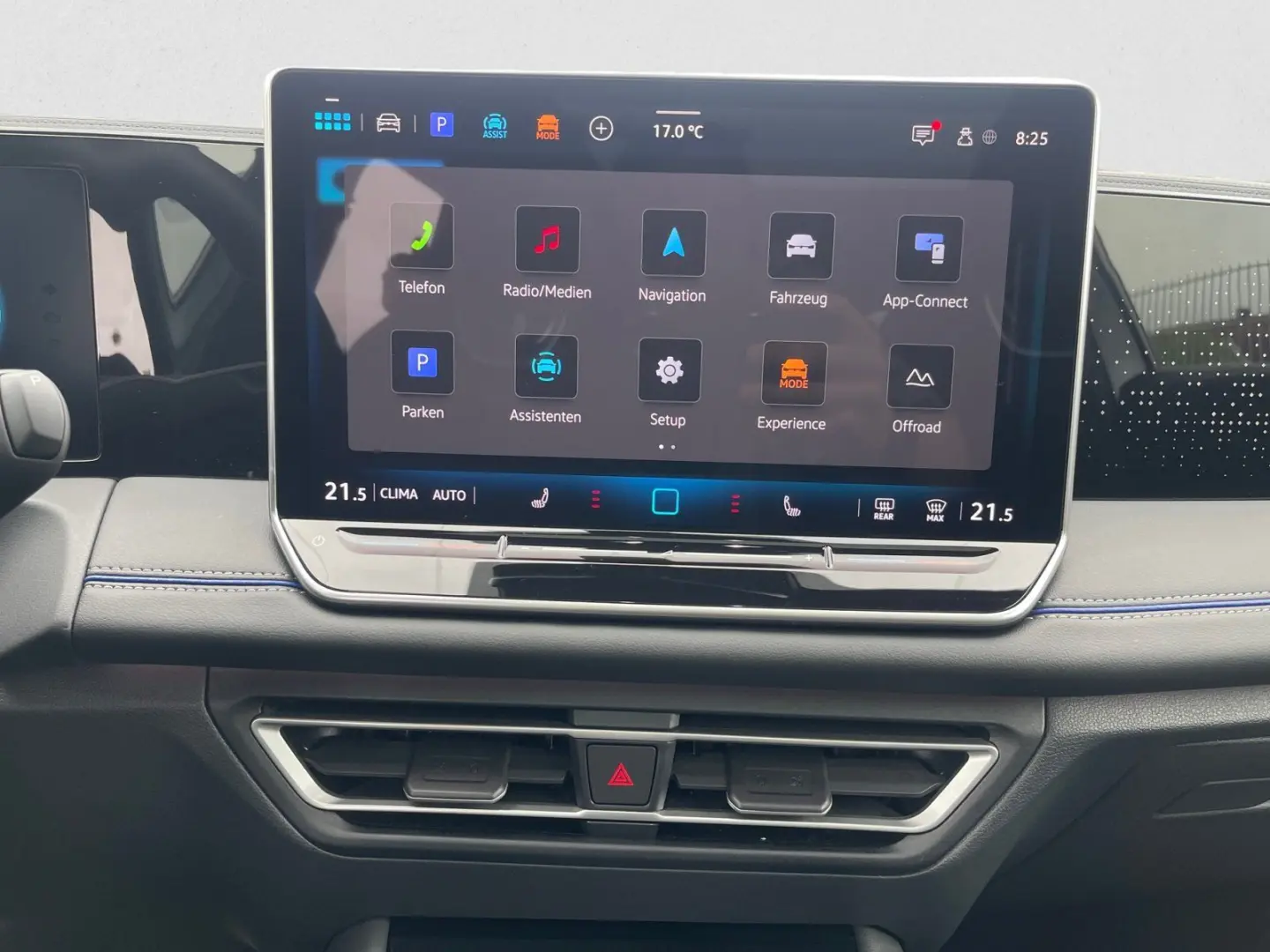 Tiguan R-Line 4Mo. TDI DSG|PANO|eHECK|BLACKSTYLE