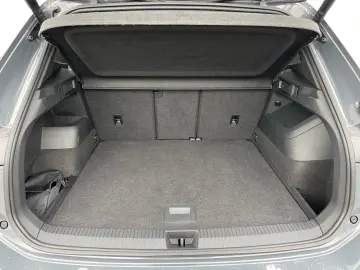 Tiguan R-Line 4Mo. TDI DSG|PANO|eHECK|BLACKSTYLE