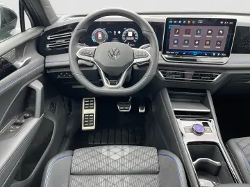 Tiguan R-Line 4Mo. TDI DSG|PANO|eHECK|BLACKSTYLE