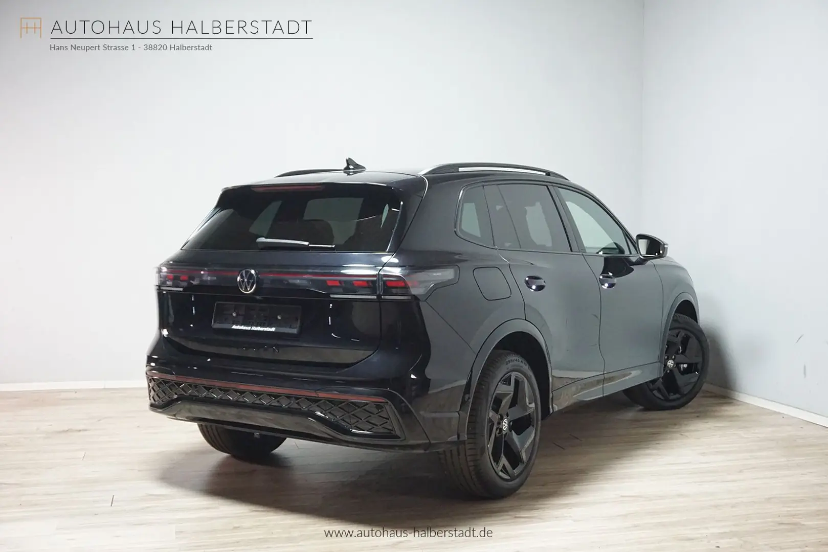 Tiguan 2.0 TDI 4MOTION R-Line-Black/AHK/StHz/ACC