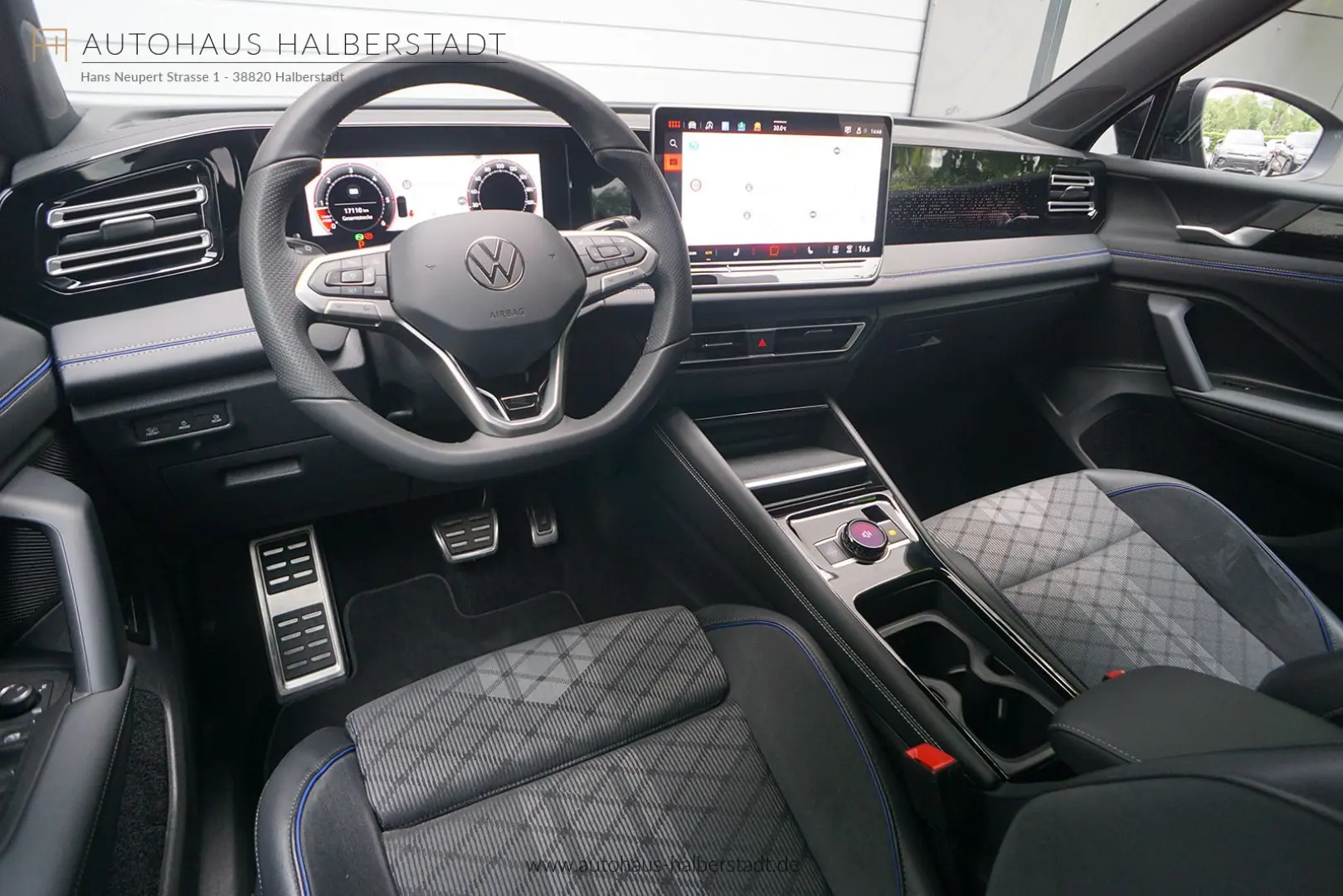 Tiguan 2.0 TDI 4MOTION R-Line-Black/AHK/StHz/ACC