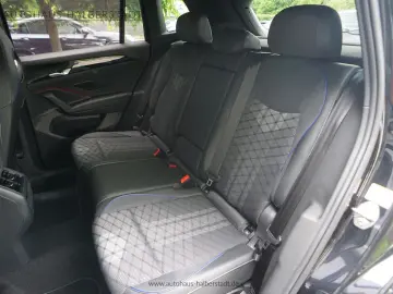 Tiguan 2.0 TDI 4MOTION R-Line-Black/AHK/StHz/ACC